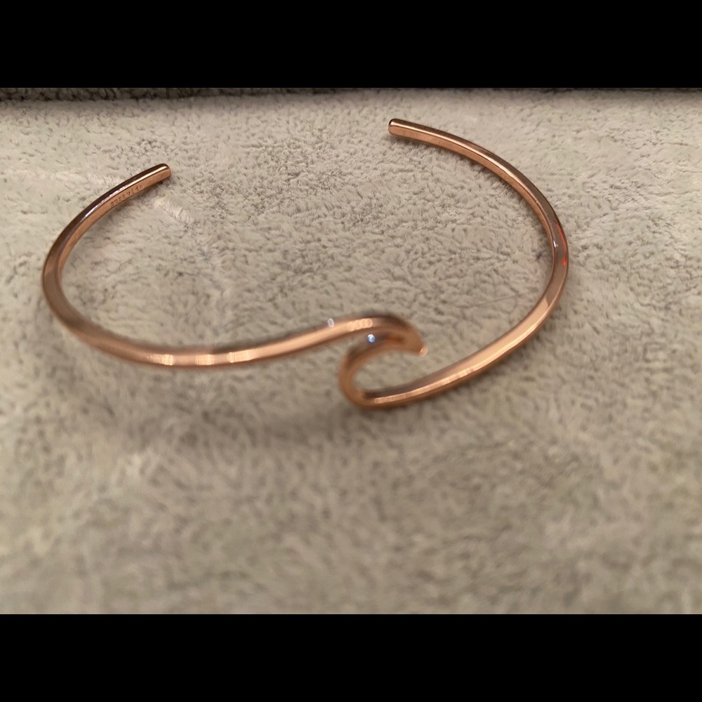 Pura Vida wave bracelet